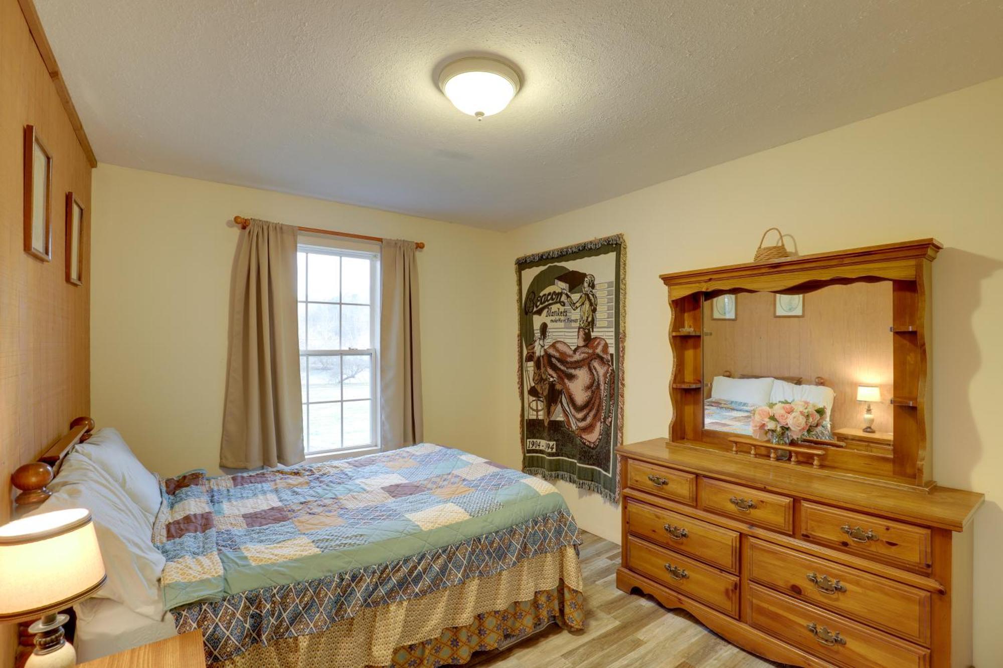 Riverfront Hot Springs Cabin With Private Hot Tub! Exterior foto